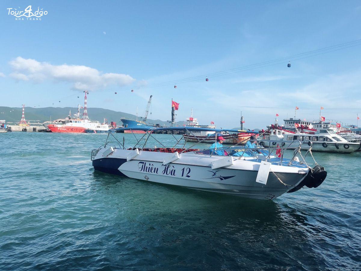 kinh nghiệm thuê cano đi 4 đảo nha trang